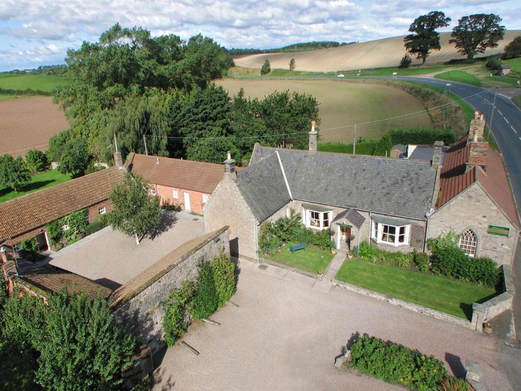 The Coach House Crookham Ξενοδοχείο Crookham  Εξωτερικό φωτογραφία